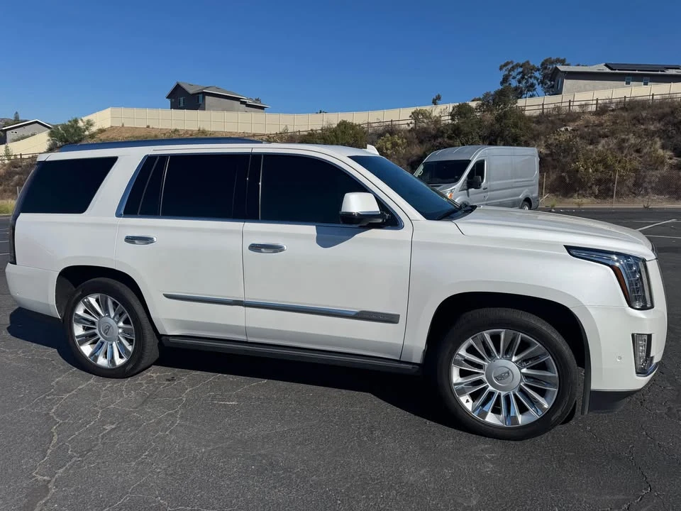 2019 Cadillac Escalade 4th Gen - Image 2 of 19