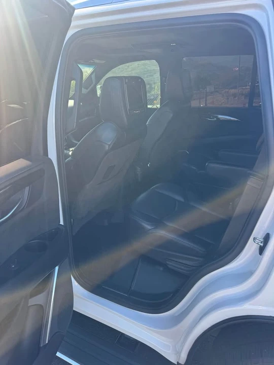 2019 Cadillac Escalade 4th Gen - Image 19 of 19