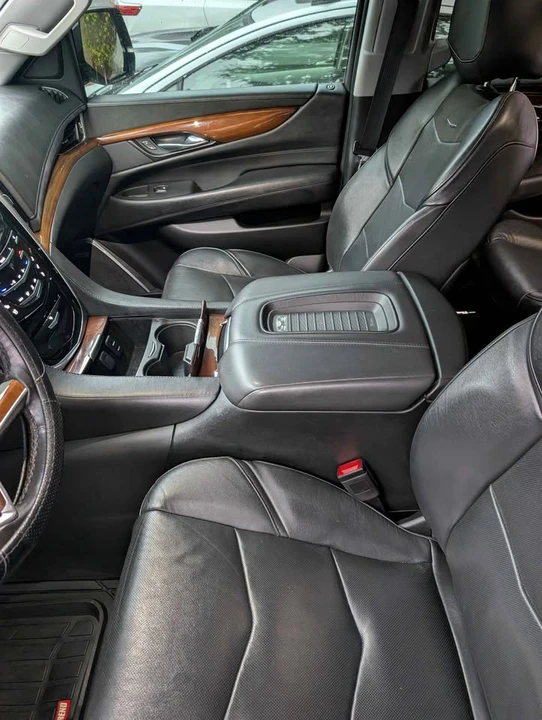 2019 Cadillac Escalade 4th Gen - Image 5 of 18