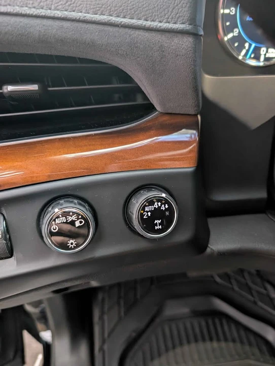 2019 Cadillac Escalade 4th Gen - Image 12 of 18