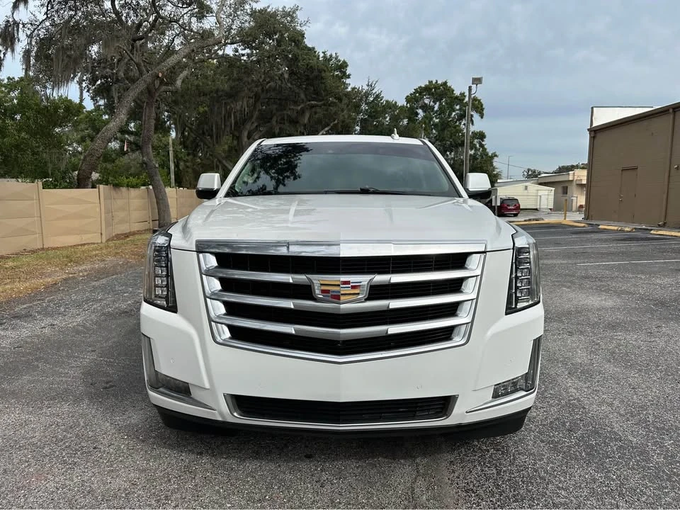 2019 Cadillac Escalade 4th Gen - Image 2 of 16