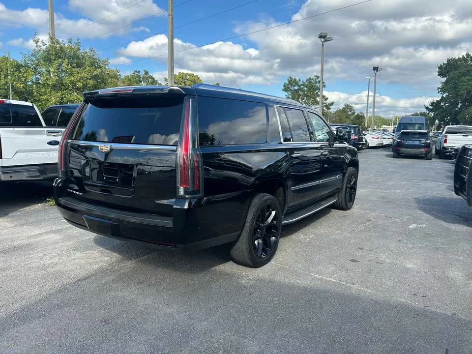2019 Cadillac Escalade 4th Gen - Image 5 of 5