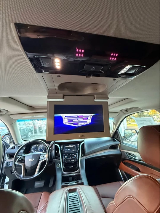 2019 Cadillac Escalade 4th Gen - Image 8 of 9