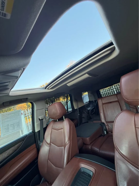 2019 Cadillac Escalade 4th Gen - Image 2 of 9