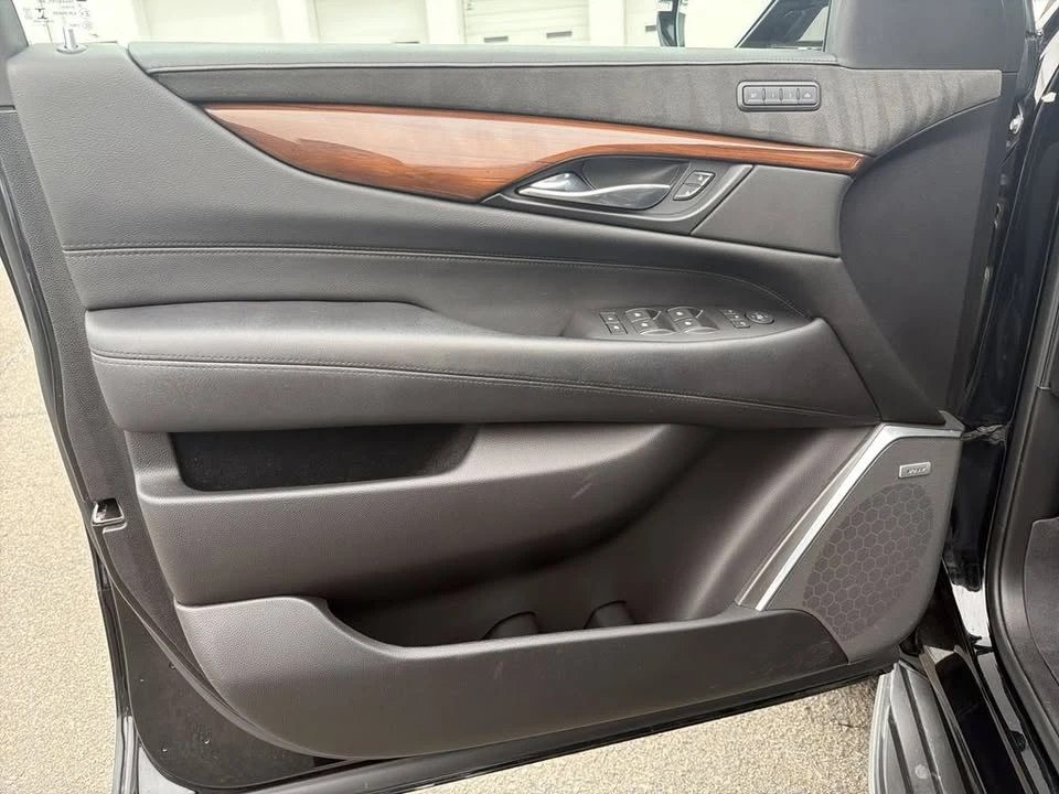 2019 Cadillac Escalade 4th Gen - Image 10 of 20