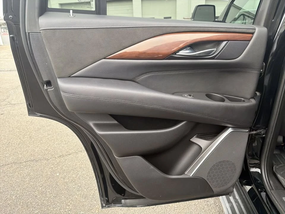 2019 Cadillac Escalade 4th Gen - Image 12 of 20