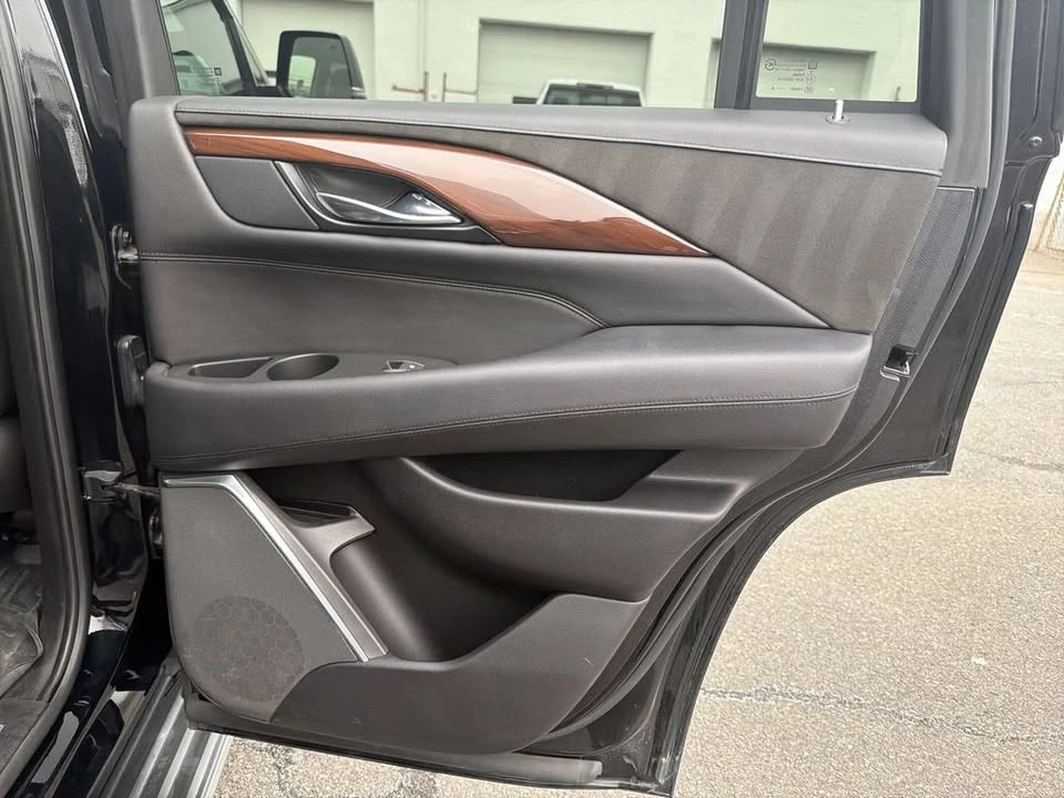2019 Cadillac Escalade 4th Gen - Image 16 of 20