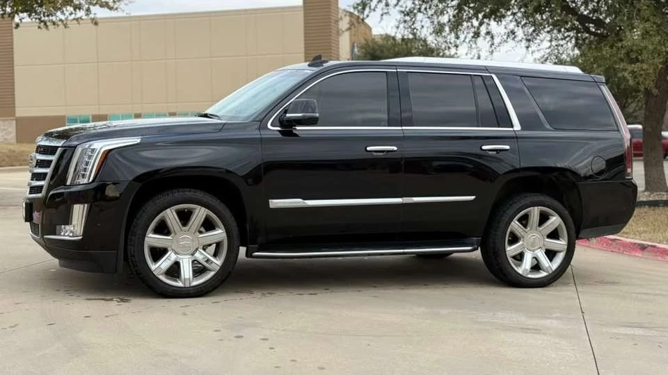 2019 Cadillac Escalade 4th Gen - Image 5 of 13
