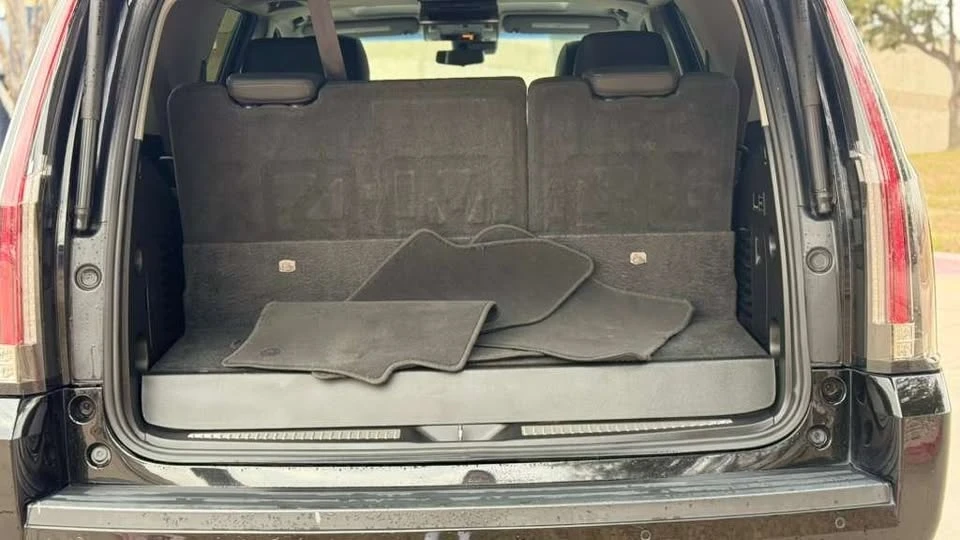 2019 Cadillac Escalade 4th Gen - Image 10 of 13