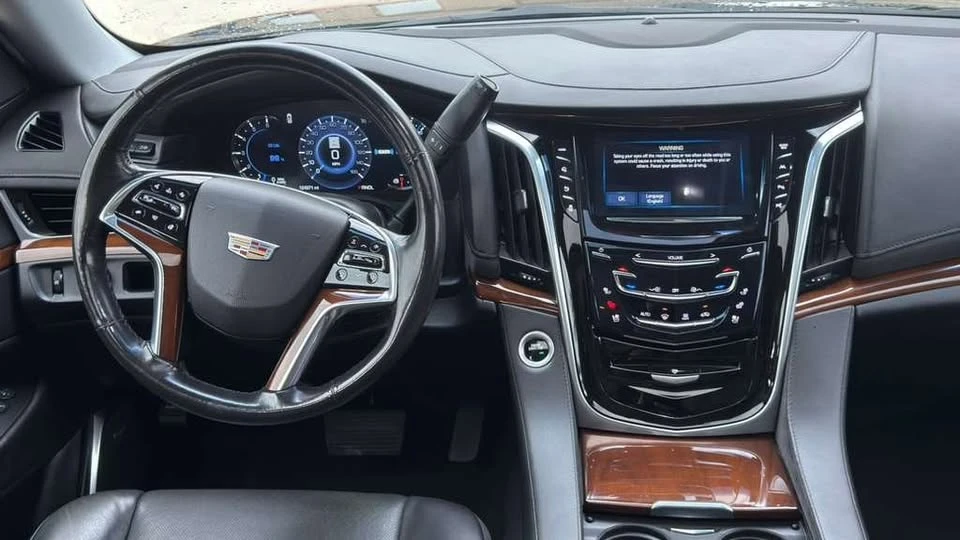 2019 Cadillac Escalade 4th Gen - Image 12 of 13