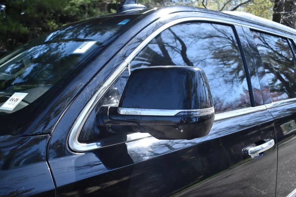 2019 Cadillac Escalade 4th Gen - Image 16 of 19