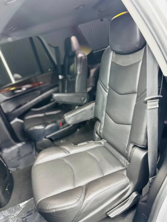2019 Cadillac Escalade 4th Gen - Image 14 of 15