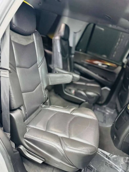 2019 Cadillac Escalade 4th Gen - Image 13 of 15