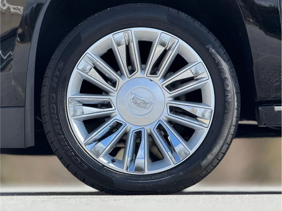 2019 Cadillac Escalade 4th Gen - Image 17 of 20