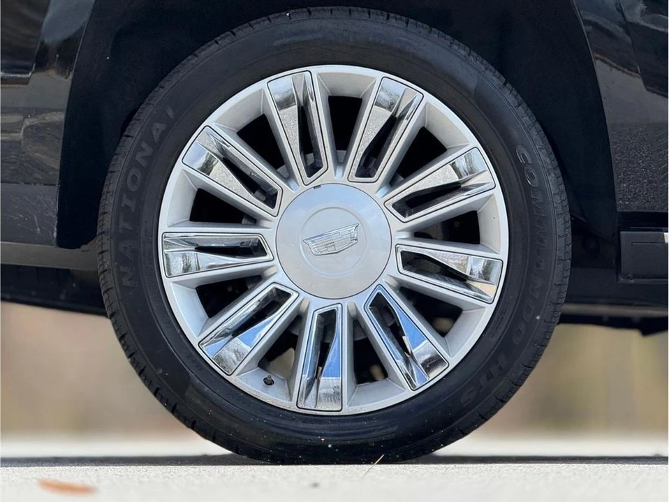 2019 Cadillac Escalade 4th Gen - Image 19 of 20