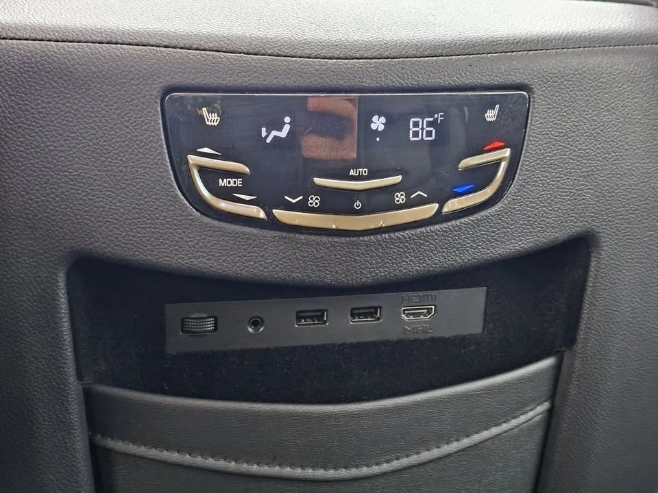 2019 Cadillac Escalade 4th Gen - Image 19 of 20