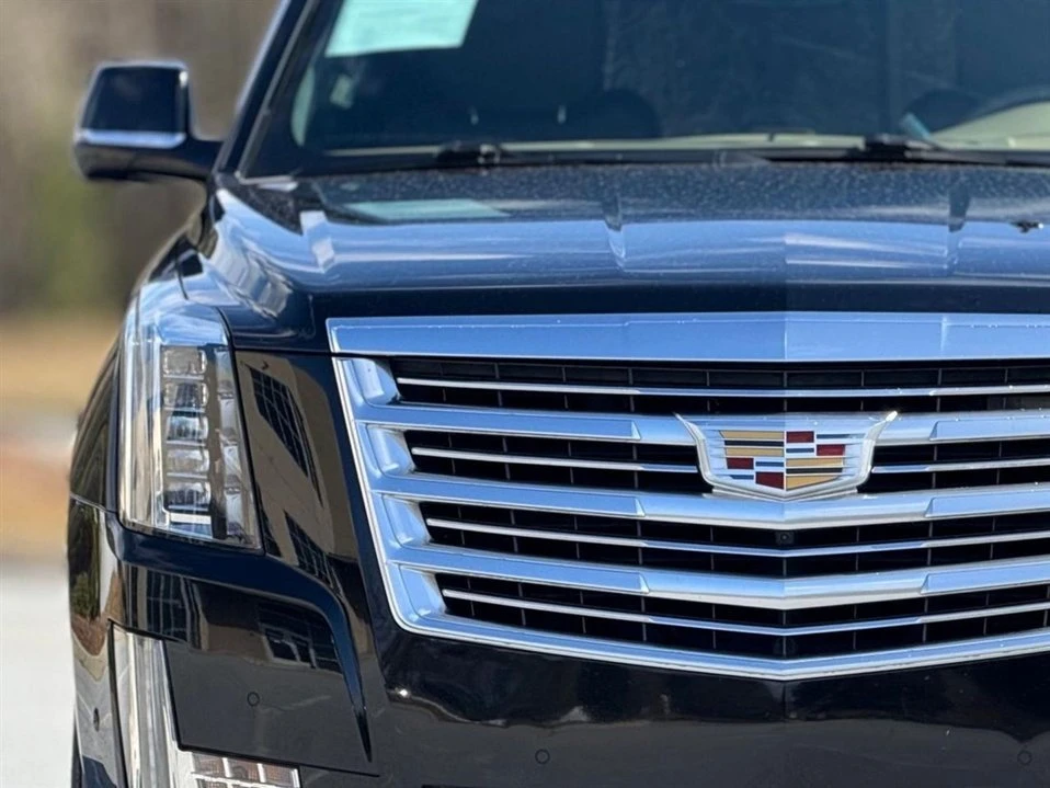 2019 Cadillac Escalade 4th Gen - Image 13 of 20