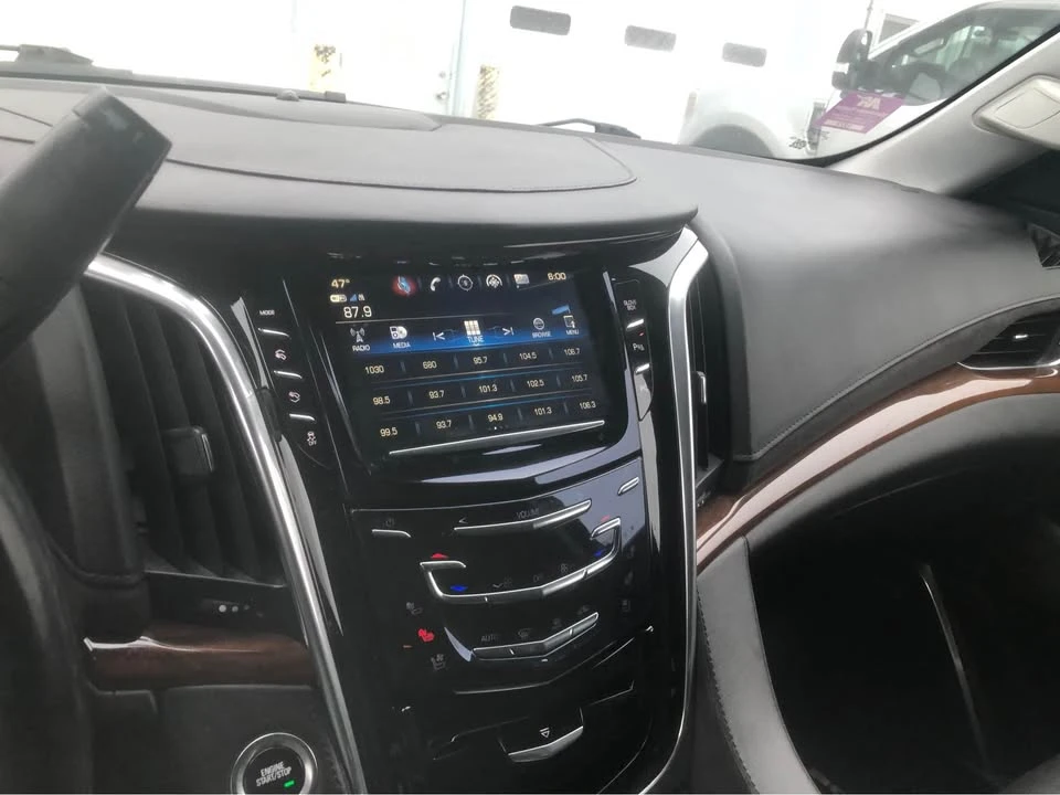 2019 Cadillac Escalade 4th Gen - Image 11 of 12