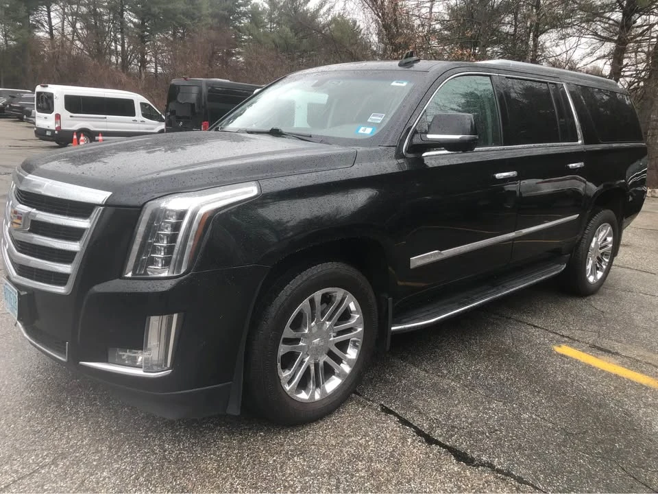 2019 Cadillac Escalade 4th Gen - Image 2 of 12