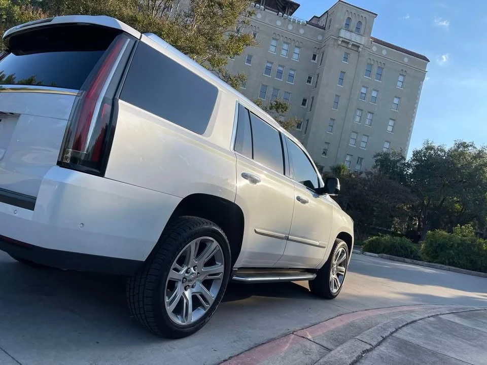 2019 Cadillac Escalade 4th Gen - Image 10 of 20