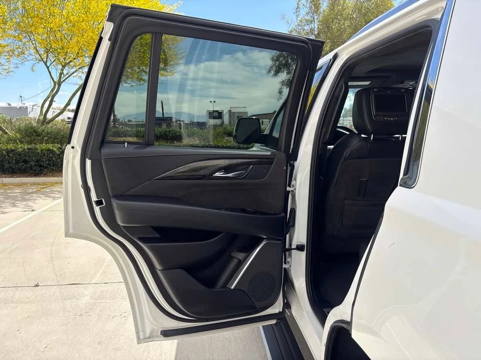 2019 Cadillac Escalade 4th Gen - Image 13 of 20
