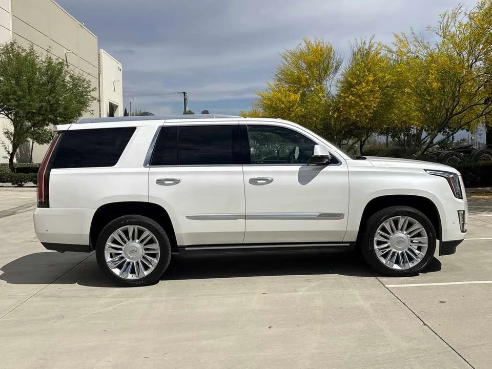 2019 Cadillac Escalade 4th Gen - Image 2 of 20