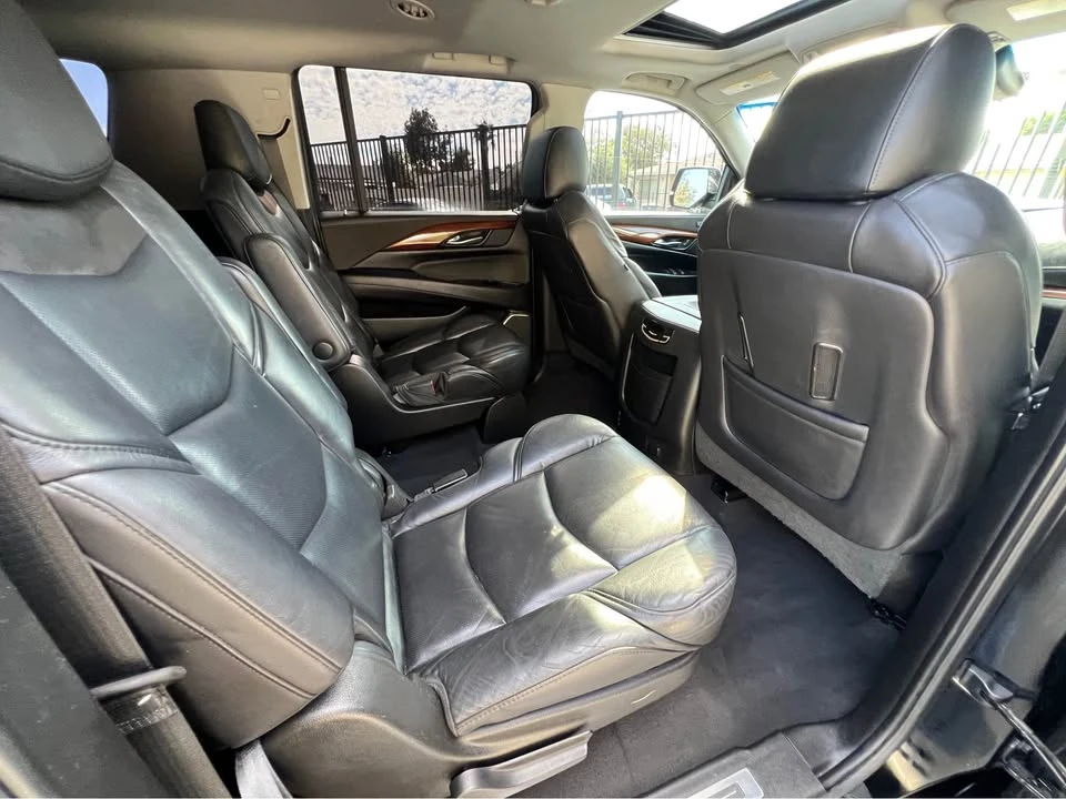 2019 Cadillac Escalade 4th Gen - Image 9 of 11
