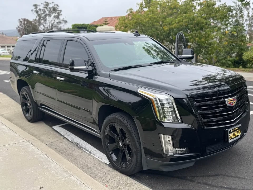 2019 Cadillac Escalade 4th Gen - Image 3 of 9