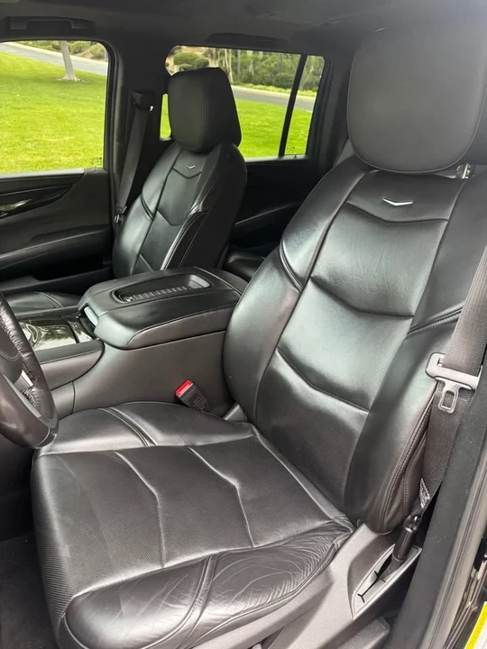 2019 Cadillac Escalade 4th Gen - Image 5 of 9