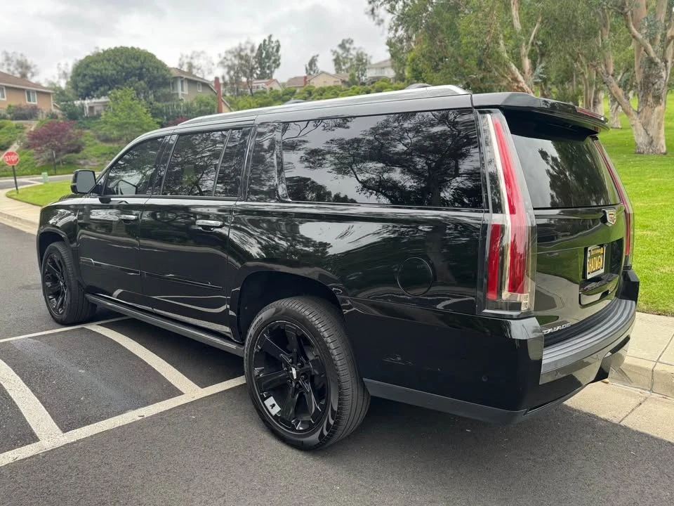 2019 Cadillac Escalade 4th Gen - Image 9 of 9