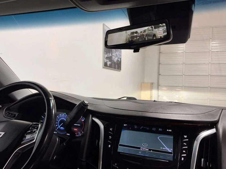 2019 Cadillac Escalade 4th Gen - Image 18 of 19