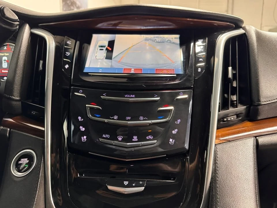 2019 Cadillac Escalade 4th Gen - Image 17 of 19