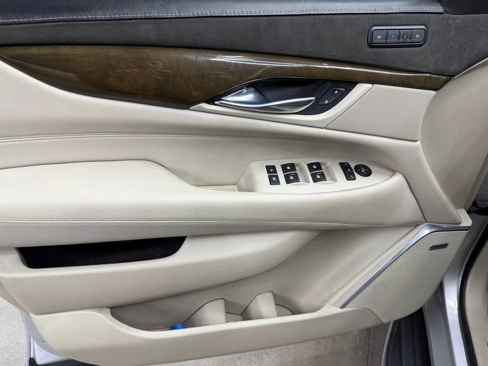 2019 Cadillac Escalade 4th Gen - Image 14 of 19