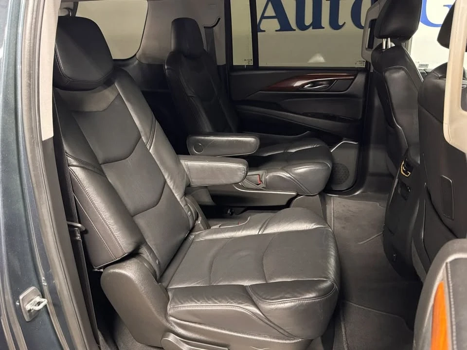 2019 Cadillac Escalade 4th Gen - Image 9 of 19