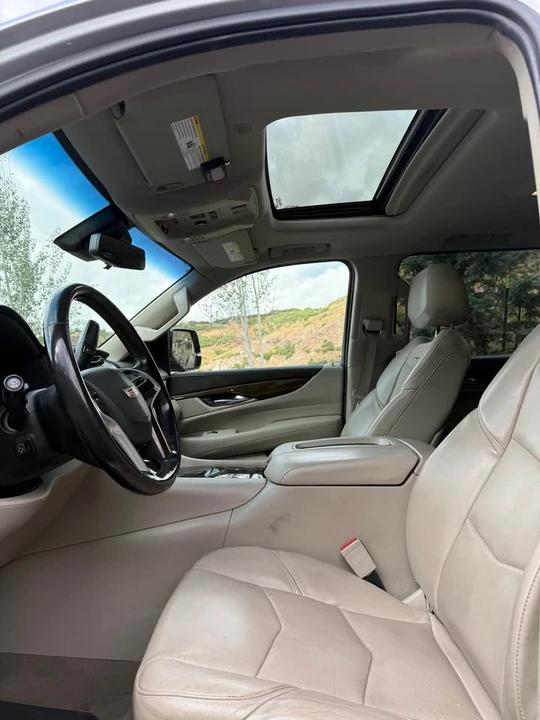 2019 Cadillac Escalade 4th Gen - Image 5 of 19