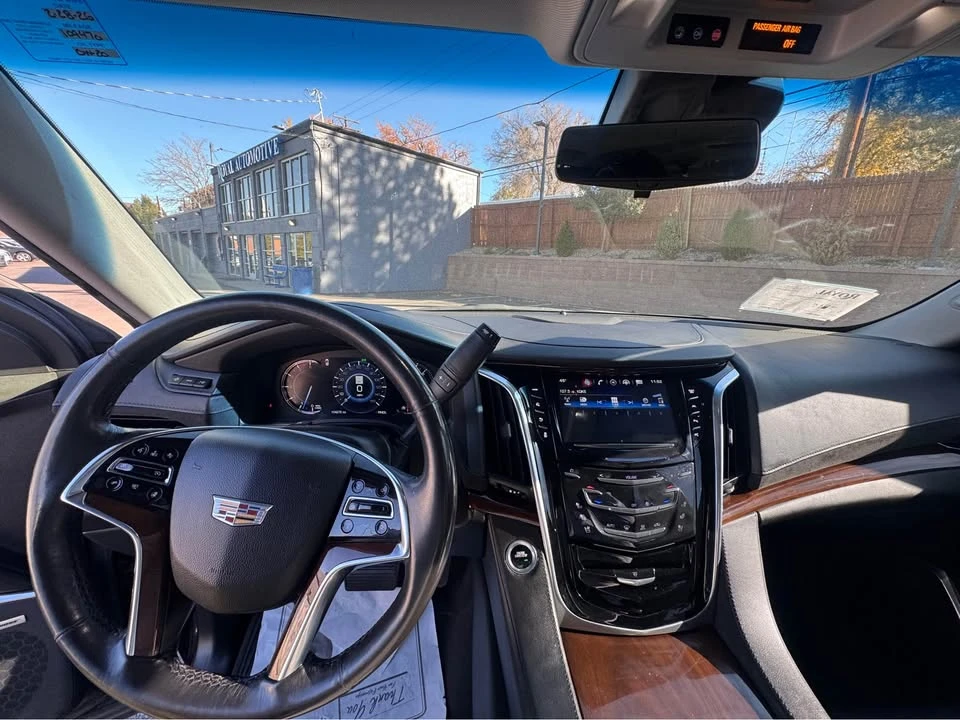 2019 Cadillac Escalade 4th Gen - Image 10 of 15