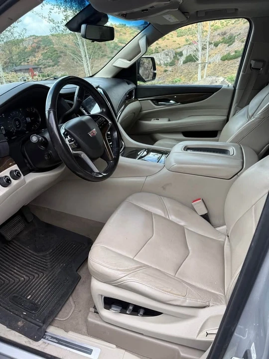 2019 Cadillac Escalade 4th Gen - Image 6 of 19
