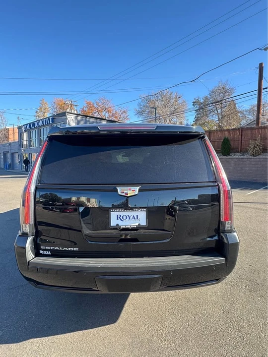 2019 Cadillac Escalade 4th Gen - Image 4 of 15