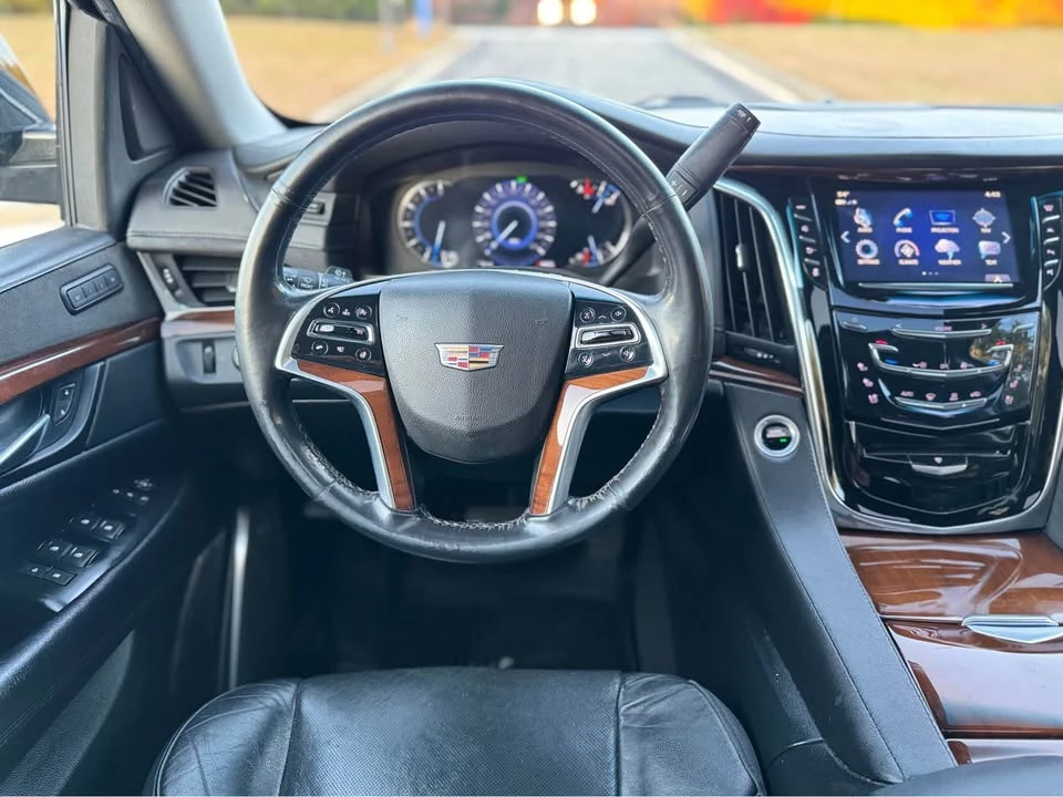 2019 Cadillac Escalade 4th Gen - Image 16 of 20
