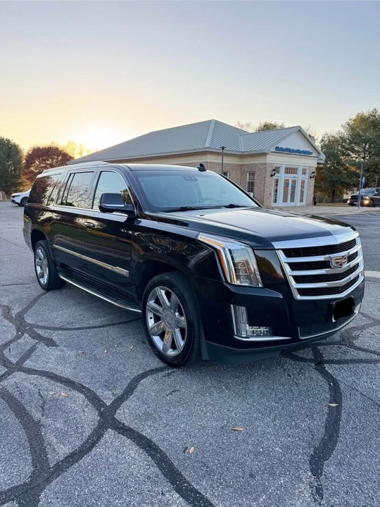 2019 Cadillac Escalade 4th Gen - Image 2 of 20