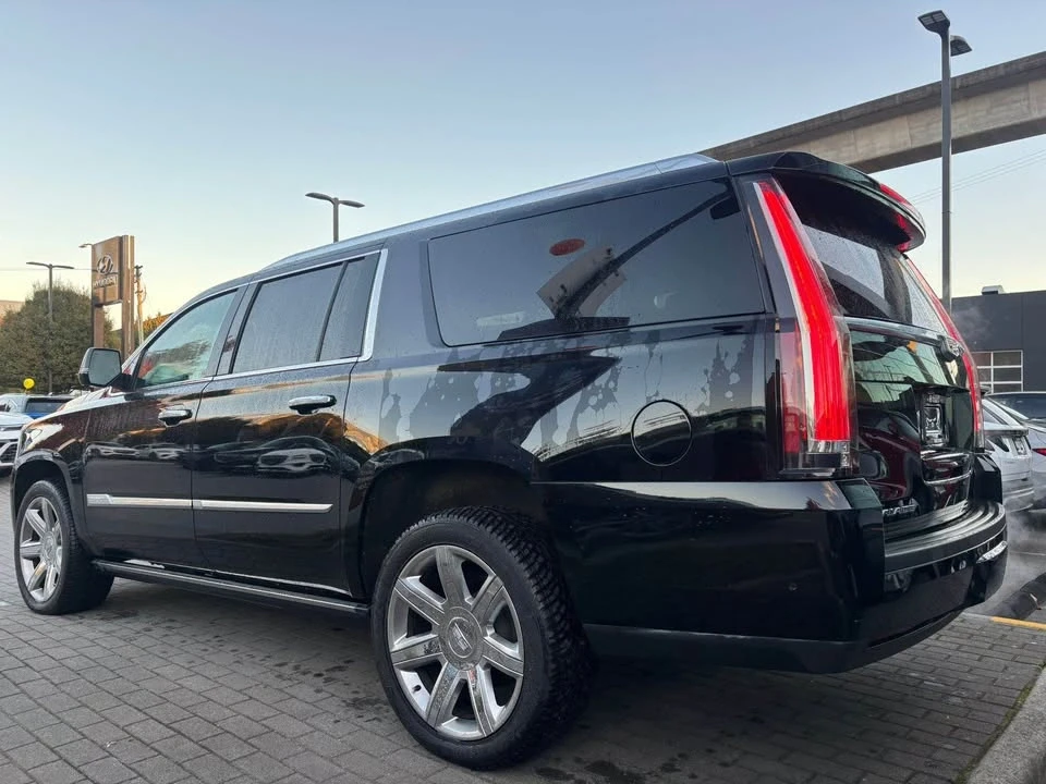 2019 Cadillac Escalade 4th Gen - Image 6 of 17