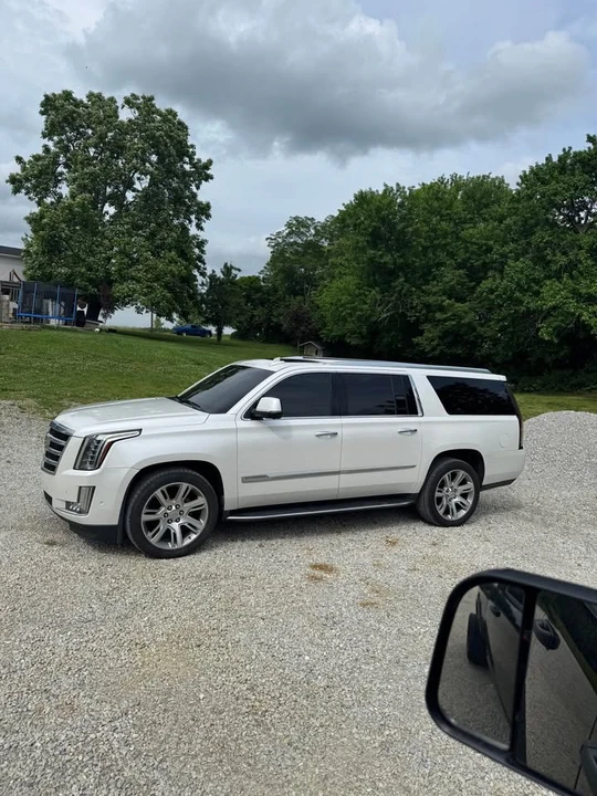 2019 Cadillac Escalade 4th Gen - Image 10 of 12
