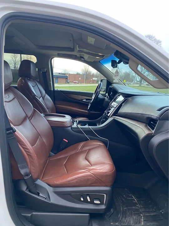 2019 Cadillac Escalade 4th Gen - Image 7 of 12