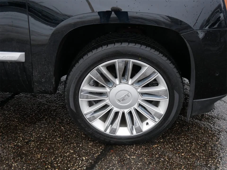 2019 Cadillac Escalade 4th Gen - Image 5 of 18