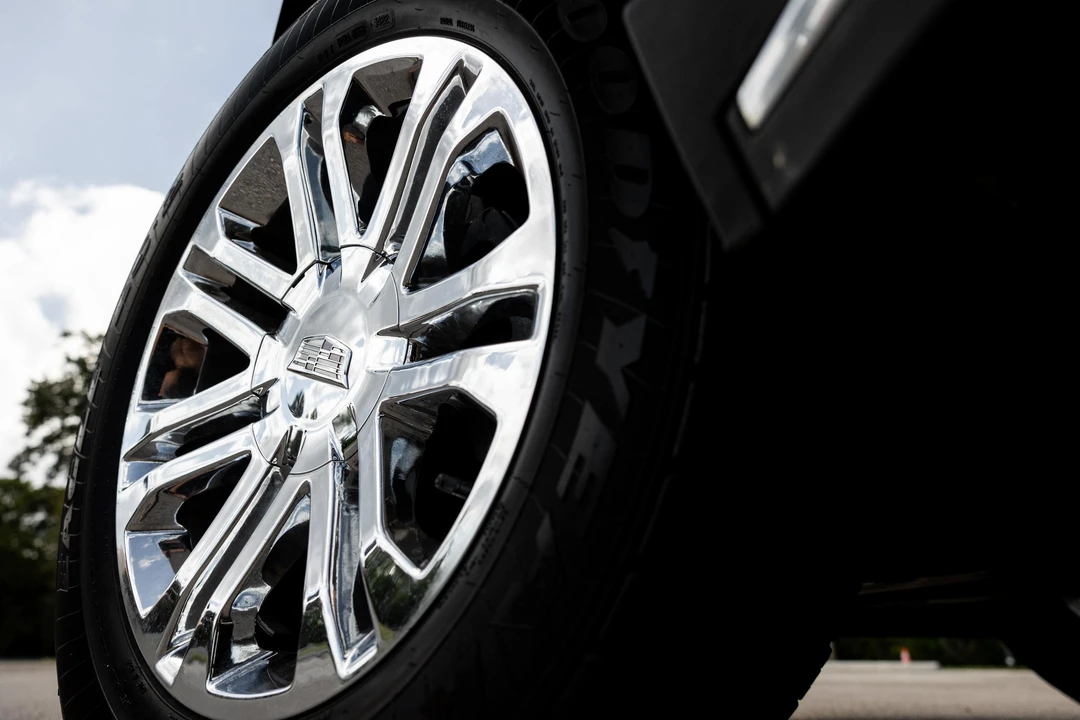 2019 Cadillac Escalade 4th Gen - Image 27 of 31
