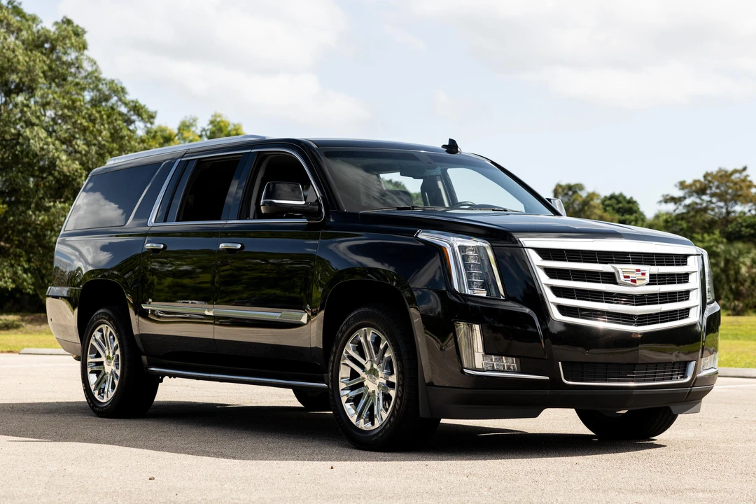 2019 Cadillac Escalade 4th Gen - Image 9 of 31