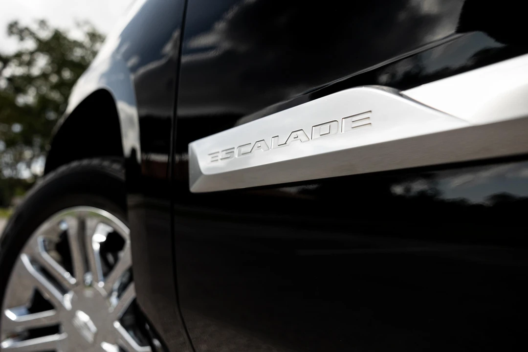 2019 Cadillac Escalade 4th Gen - Image 15 of 31