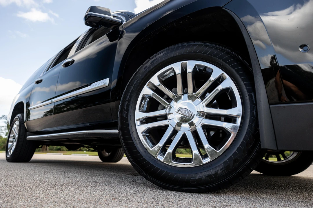 2019 Cadillac Escalade 4th Gen - Image 30 of 31
