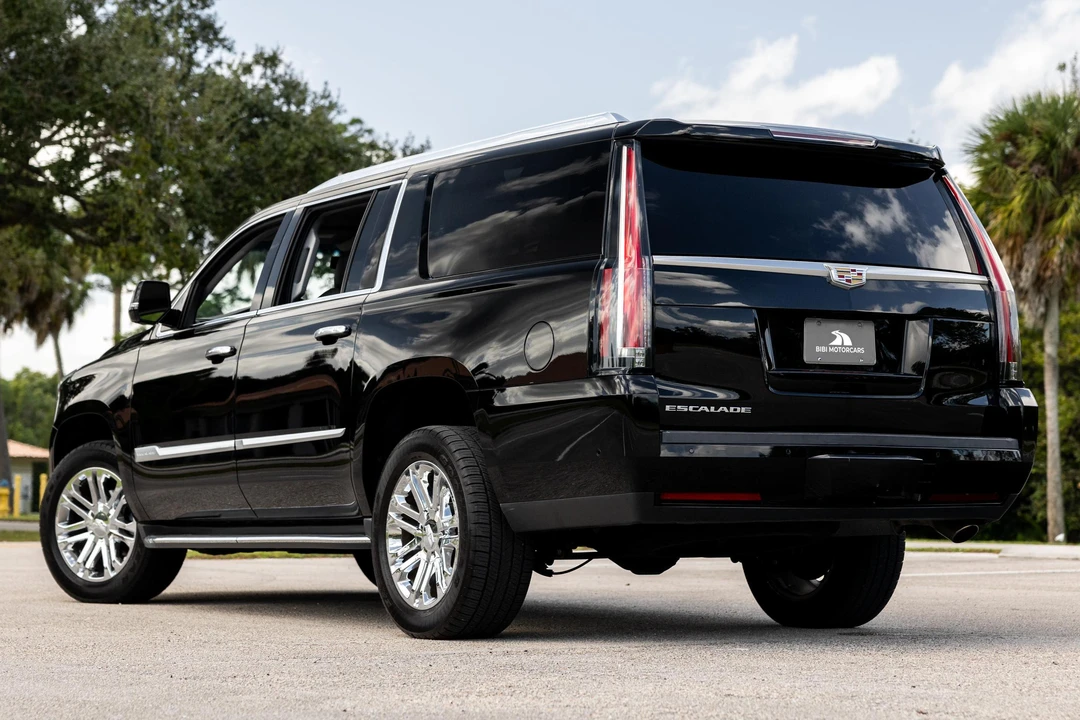 2019 Cadillac Escalade 4th Gen - Image 4 of 31
