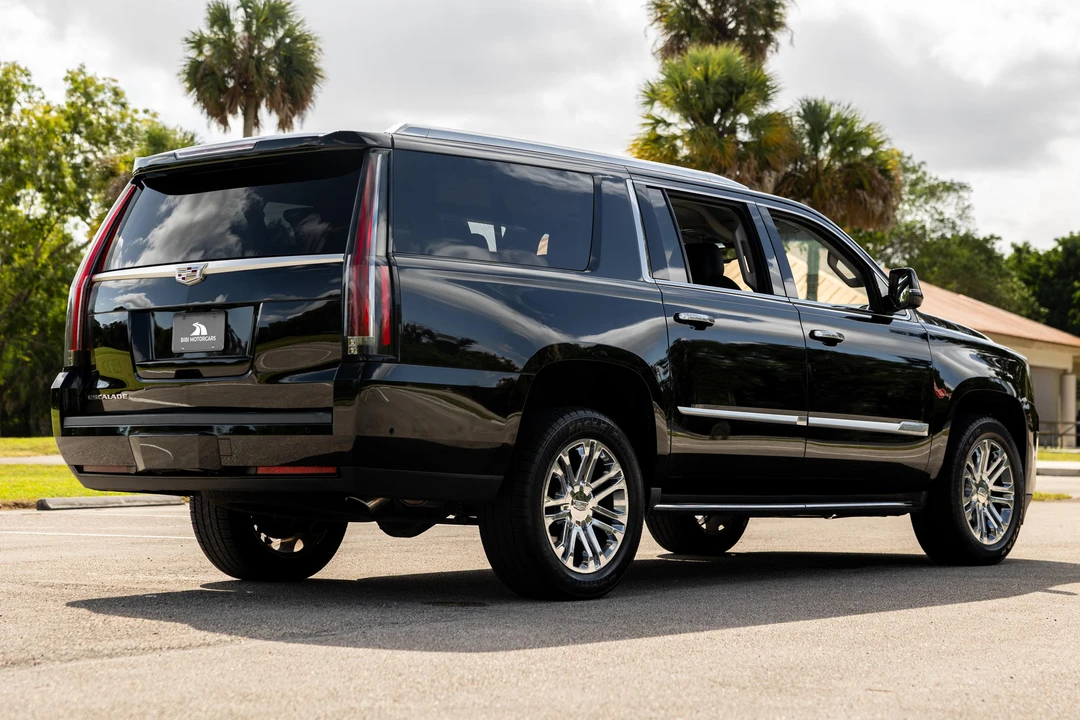 2019 Cadillac Escalade 4th Gen - Image 8 of 31